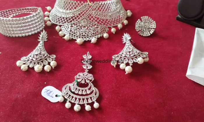 Rishabh jewellery